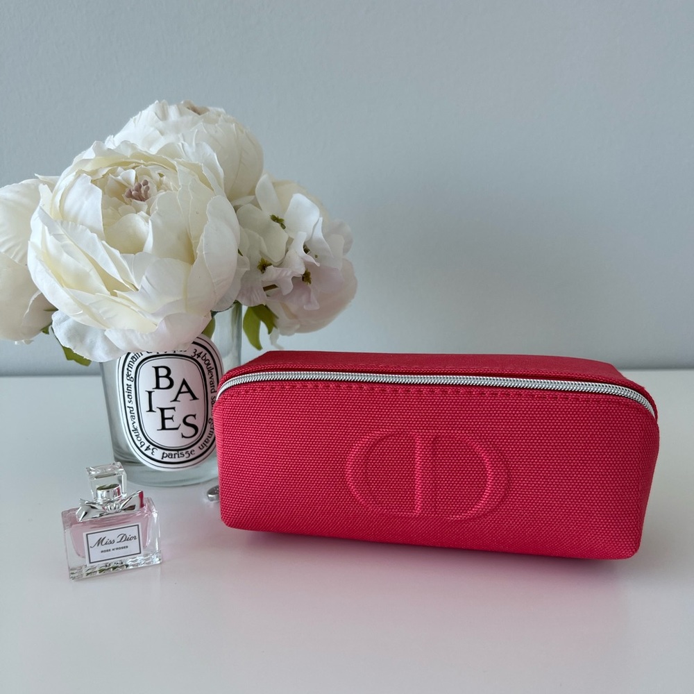 Dior Fuchsia Pouch & Mini Fragrance bundle 💞